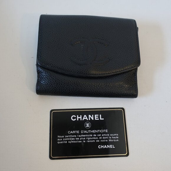 Authentic Womens Chanel Caviar Black Interlocked CC Bi-Fold Wallet - Picture 1 of 12